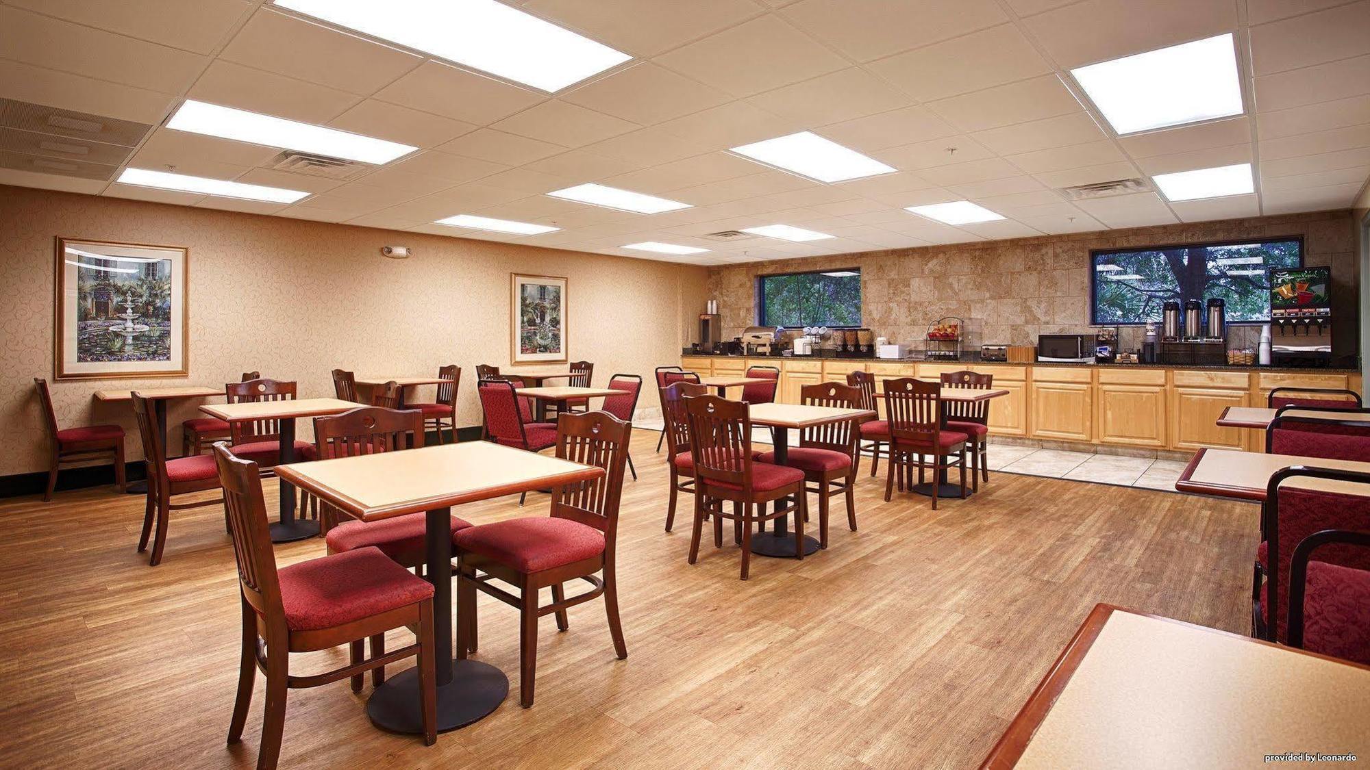 Best Western Plus Sebastian Hotel & Suites Exterior foto